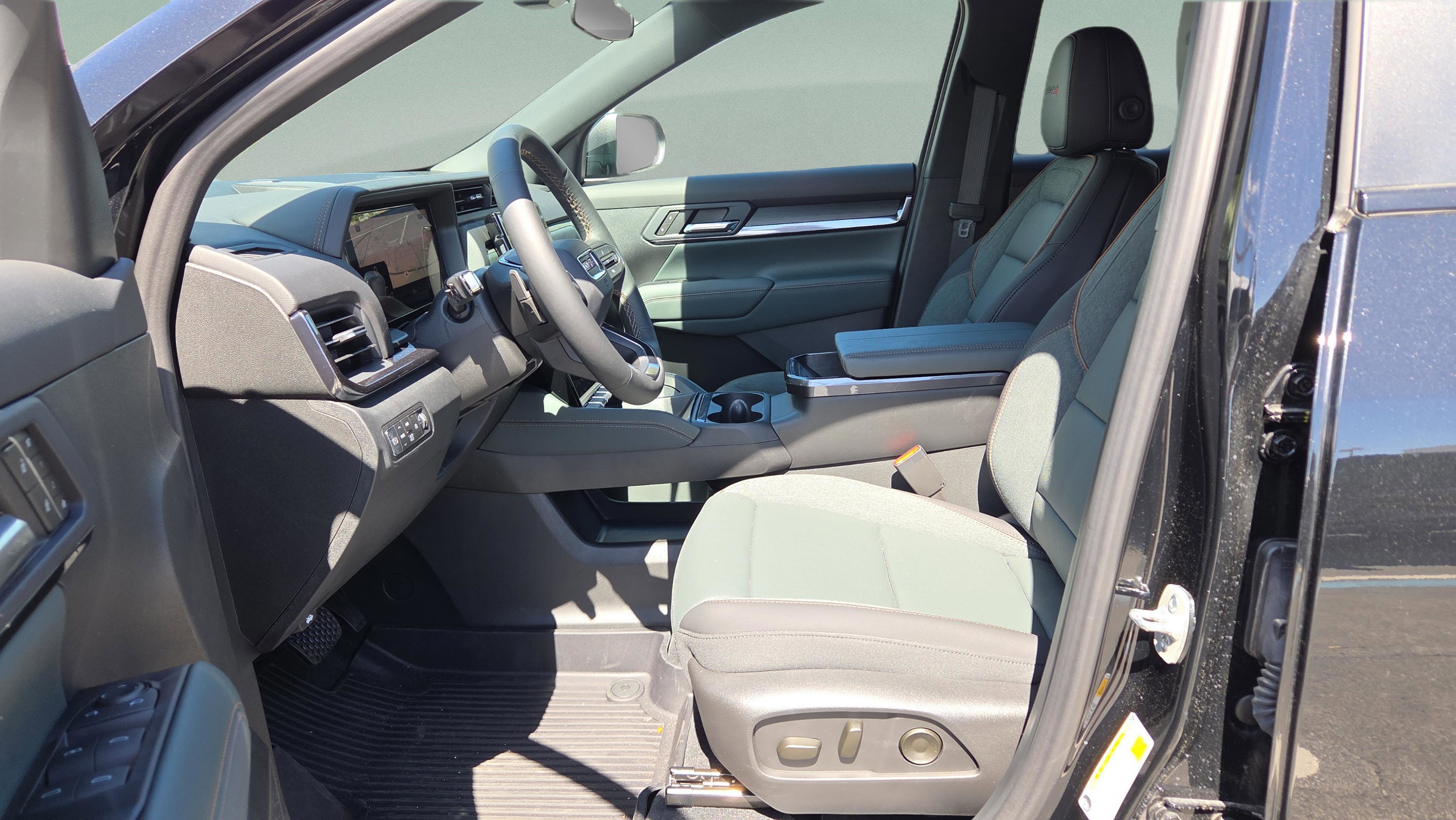 New 2026 GMC Terrain AT4 w/ Convenience Package III image 23