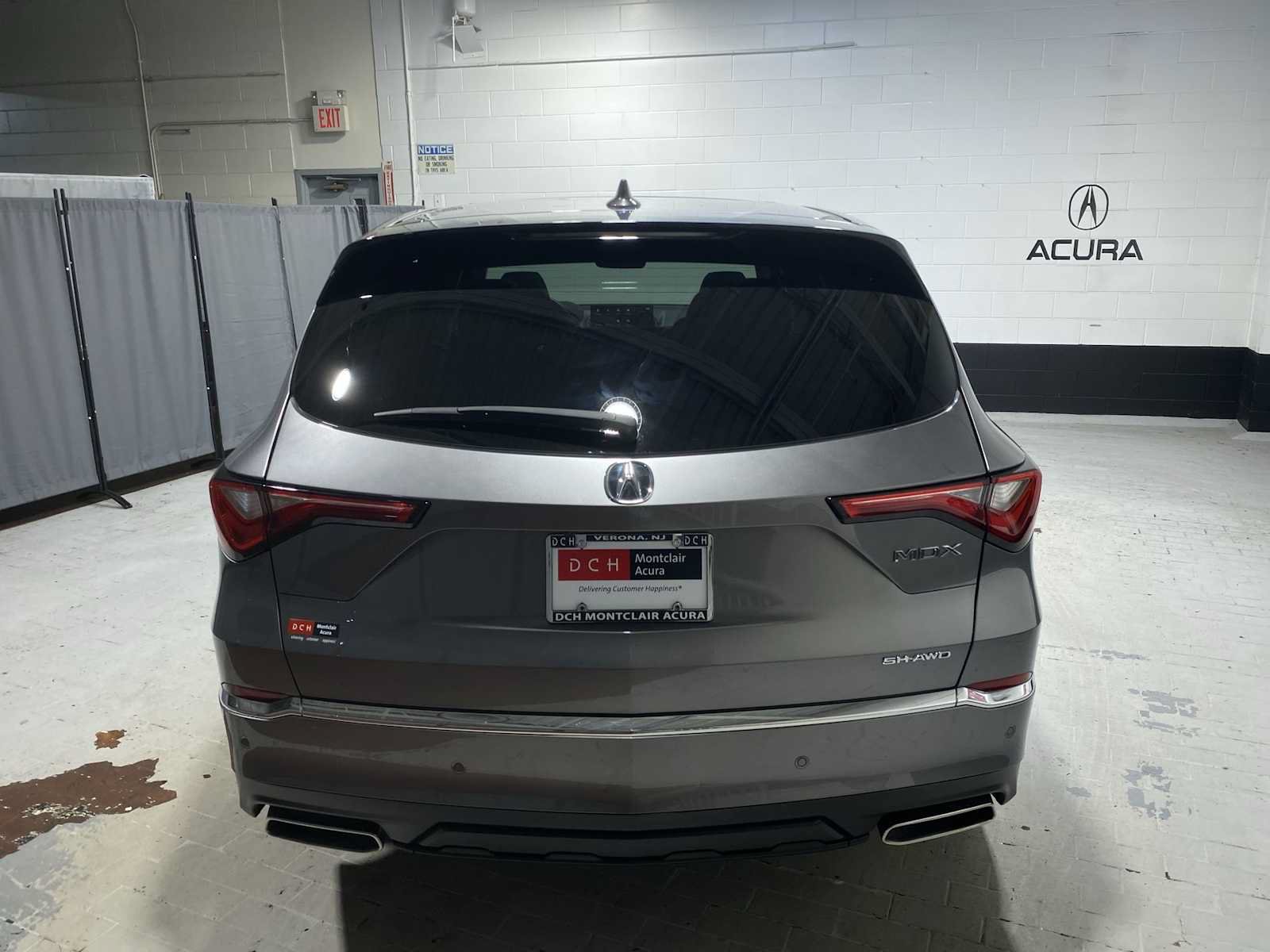 Certified 2024 Acura MDX SH-AWD w/ Technology Package image 5