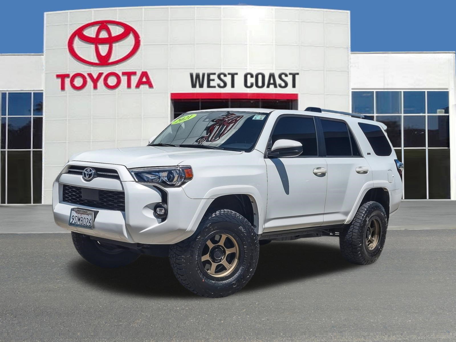 Used 2021 Toyota 4Runner SR5 image 1