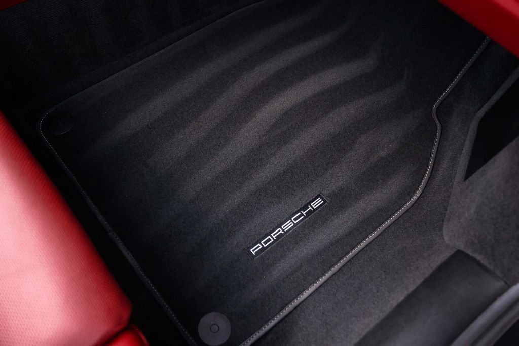 Used 2020 Porsche 911 Carrera 4S image 45