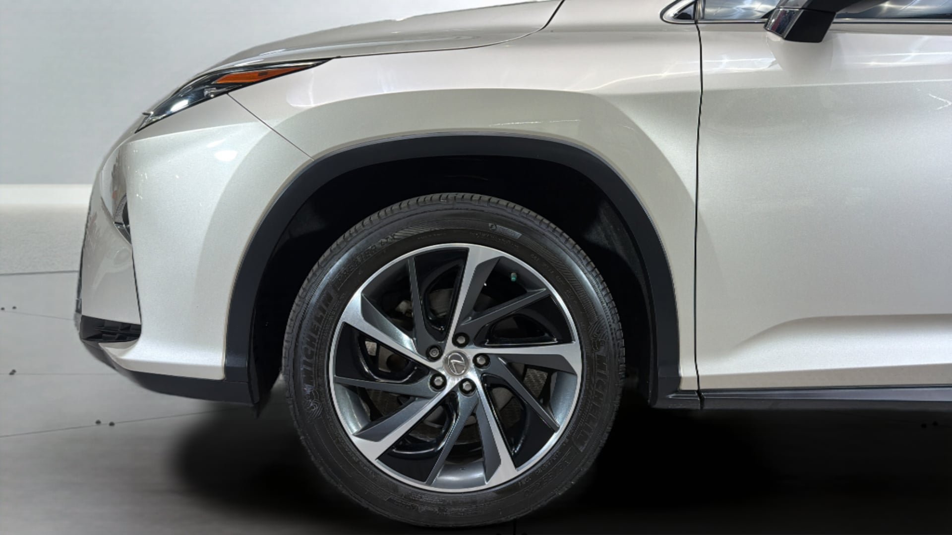Used 2017 Lexus RX 350 FWD w/ Luxury Package image 36