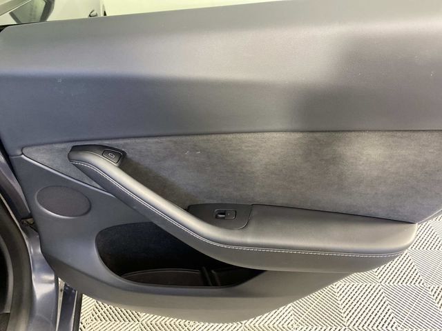 Used 2023 Tesla Model Y Long Range AWD/4WD image 27