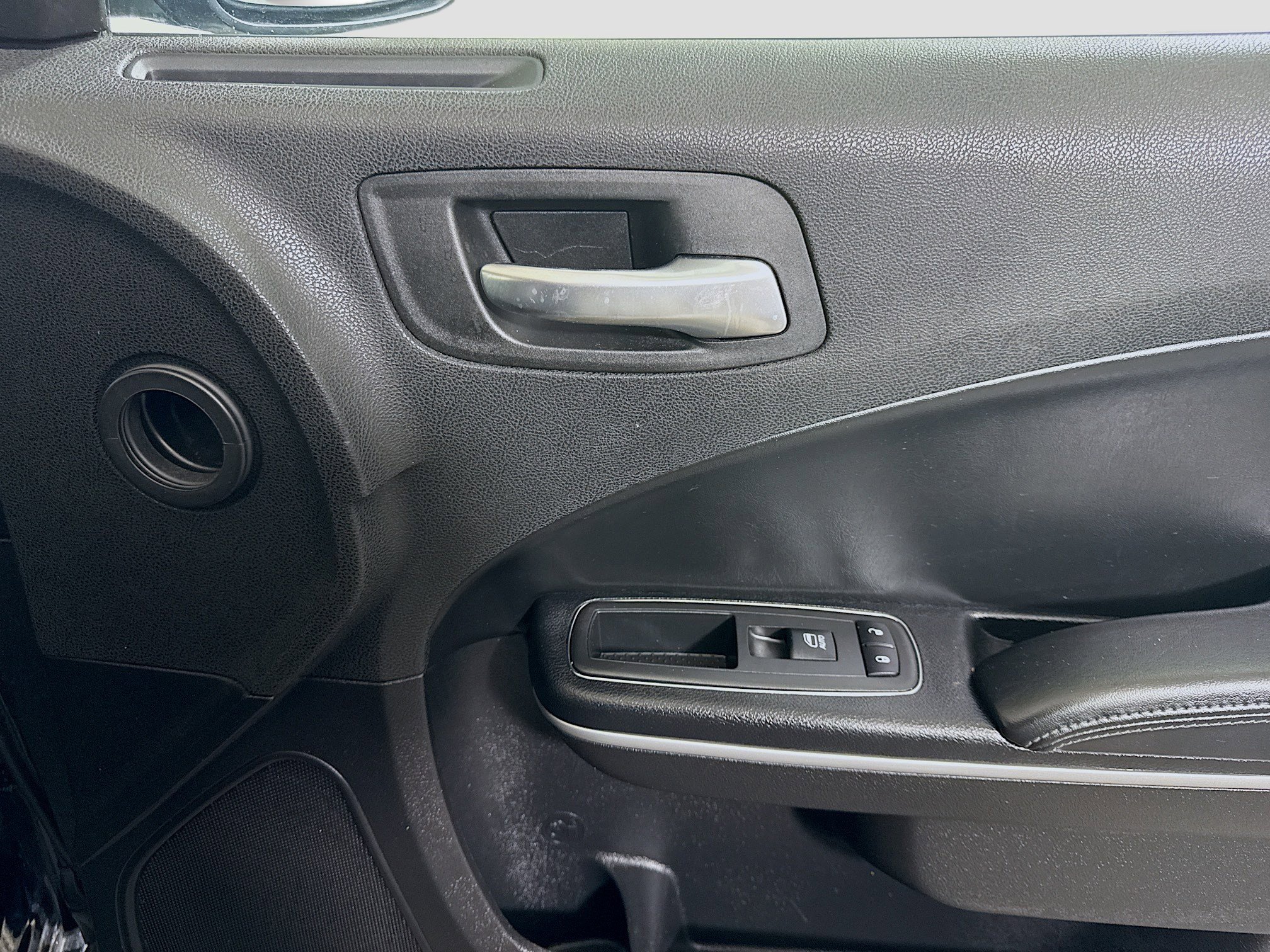 Used 2019 Dodge Charger SXT w/ Leather Interior Group image 31