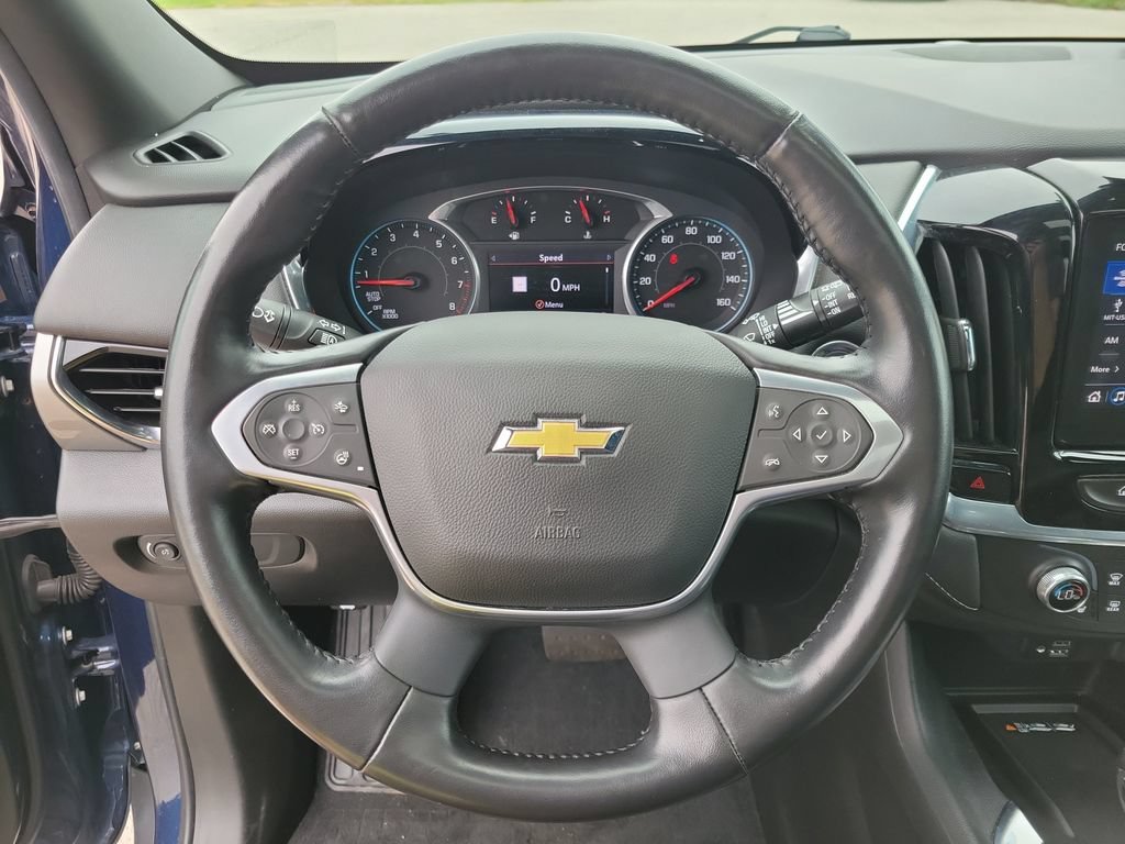 Used 2022 Chevrolet Traverse LT w/ LT Premium Package AWD/4WD image 26