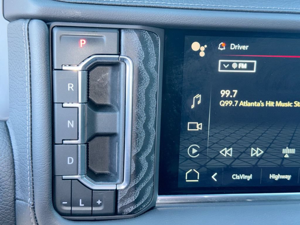 Used 2024 GMC Yukon XL Denali RWD image 23