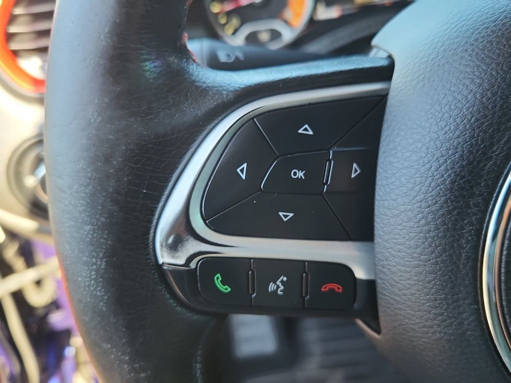 Used 2016 Jeep Renegade Trailhawk AWD/4WD image 18