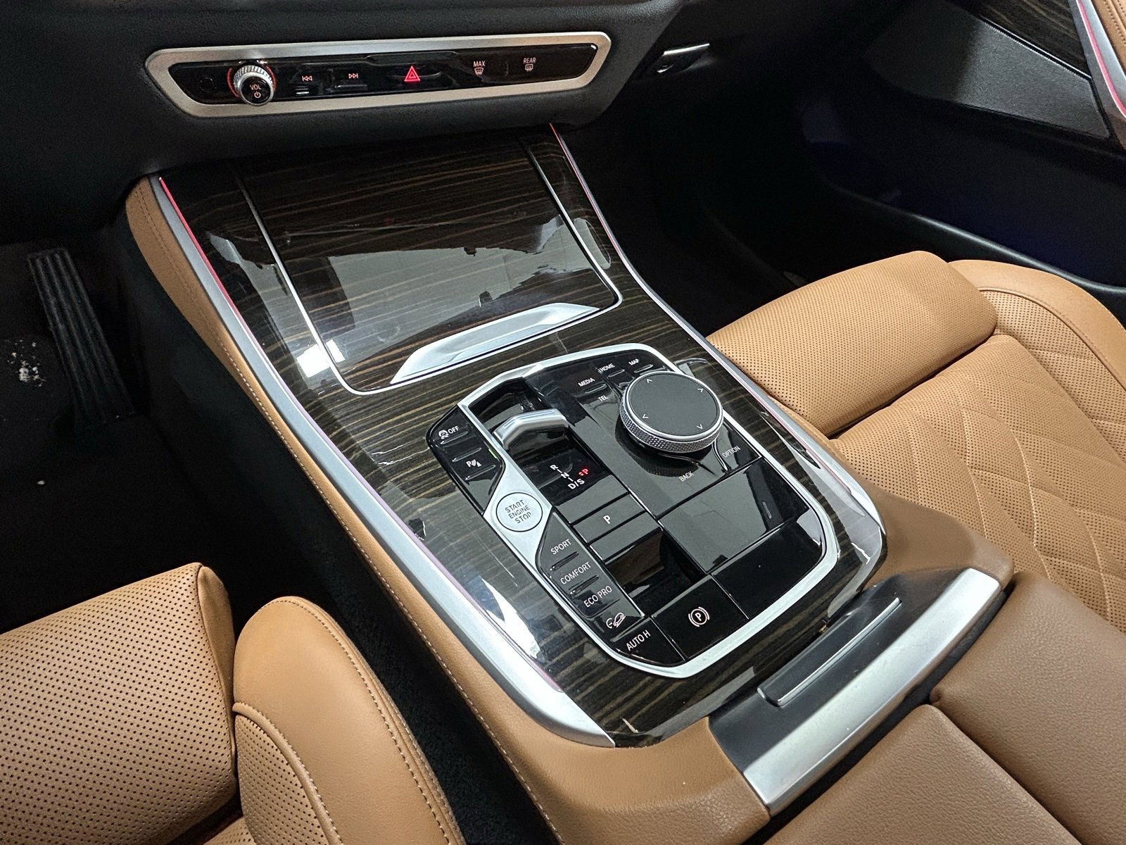 Used 2024 BMW X5 xDrive40i w/ Premium Package image 22