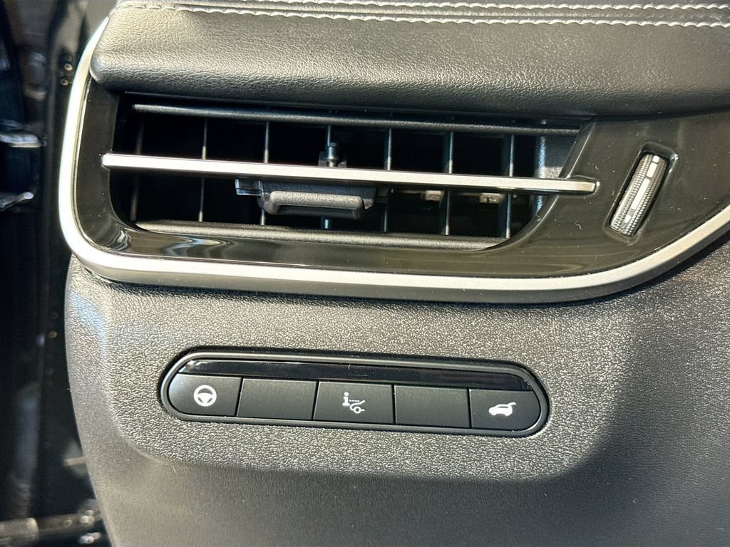 Used 2023 INFINITI QX60 Luxe w/ Vision Package AWD/4WD image 22