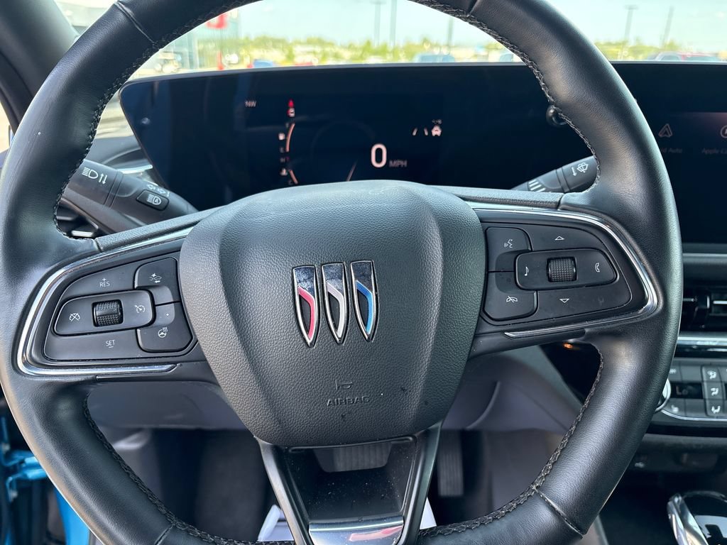 Used 2025 Buick Envista Sport Touring w/ Convenience I Package FWD image 17