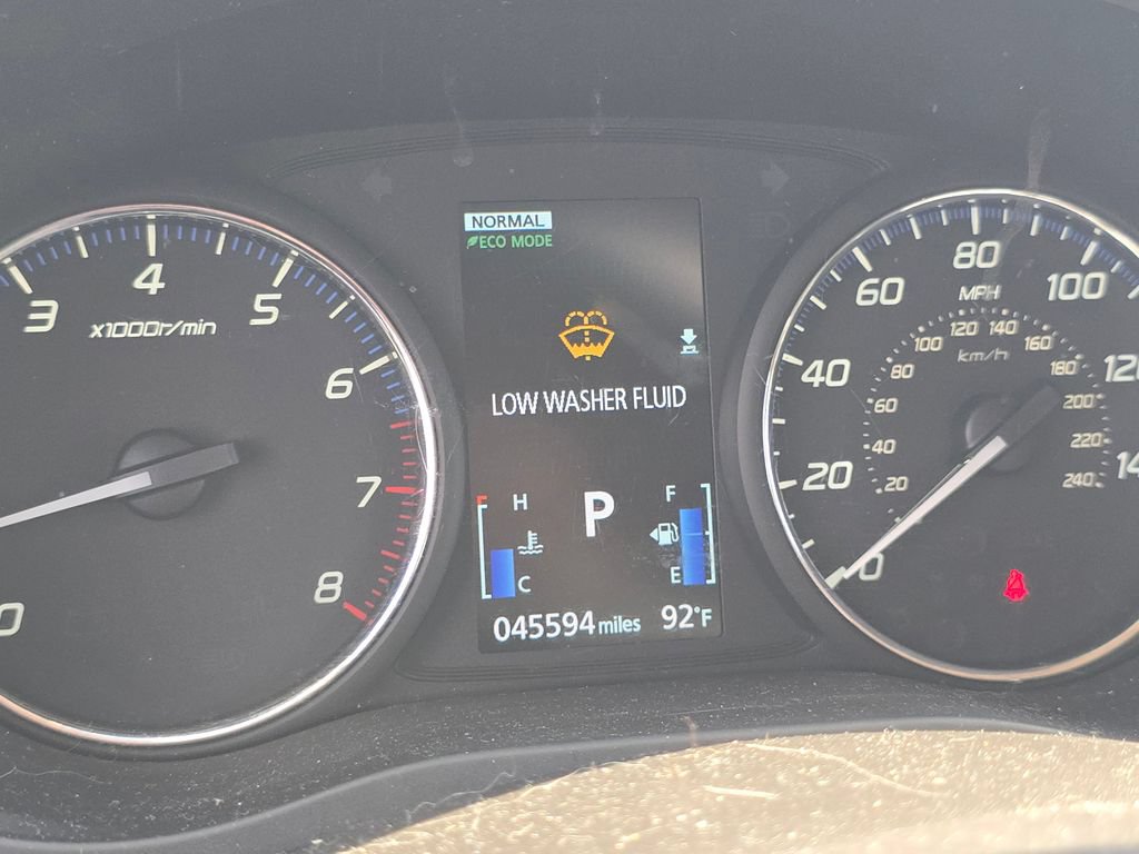 Used 2019 Mitsubishi Outlander AWD image 25