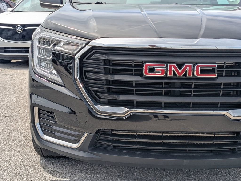 Used 2024 GMC Terrain SLE FWD image 9