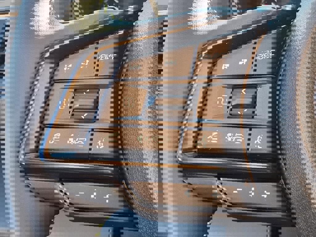 New 2025 Subaru Ascent Bronze Edition w/ Popular Package #2 image 12