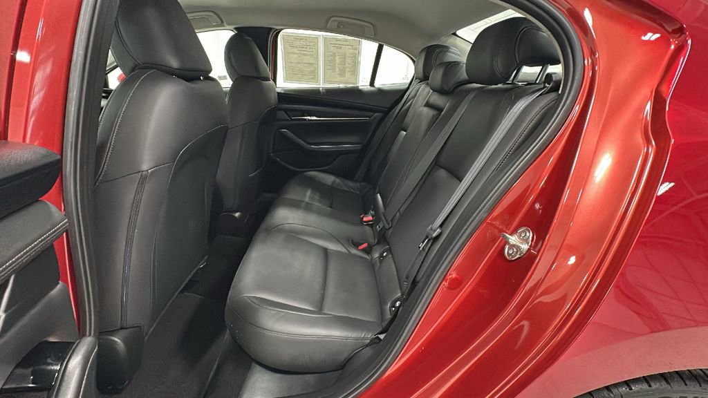Used 2019 MAZDA MAZDA3 Sedan w/ Preferred Package image 11