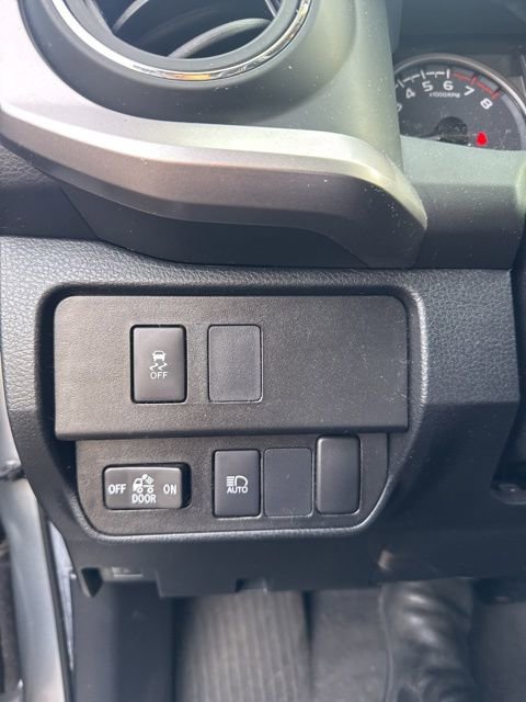 Used 2022 Toyota Tacoma SR5 image 10