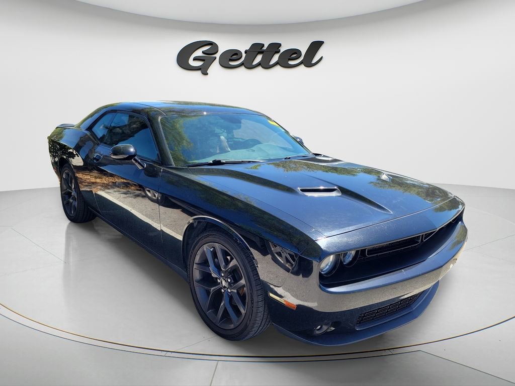 Used 2019 Dodge Challenger SXT w/ Blacktop Package image 11