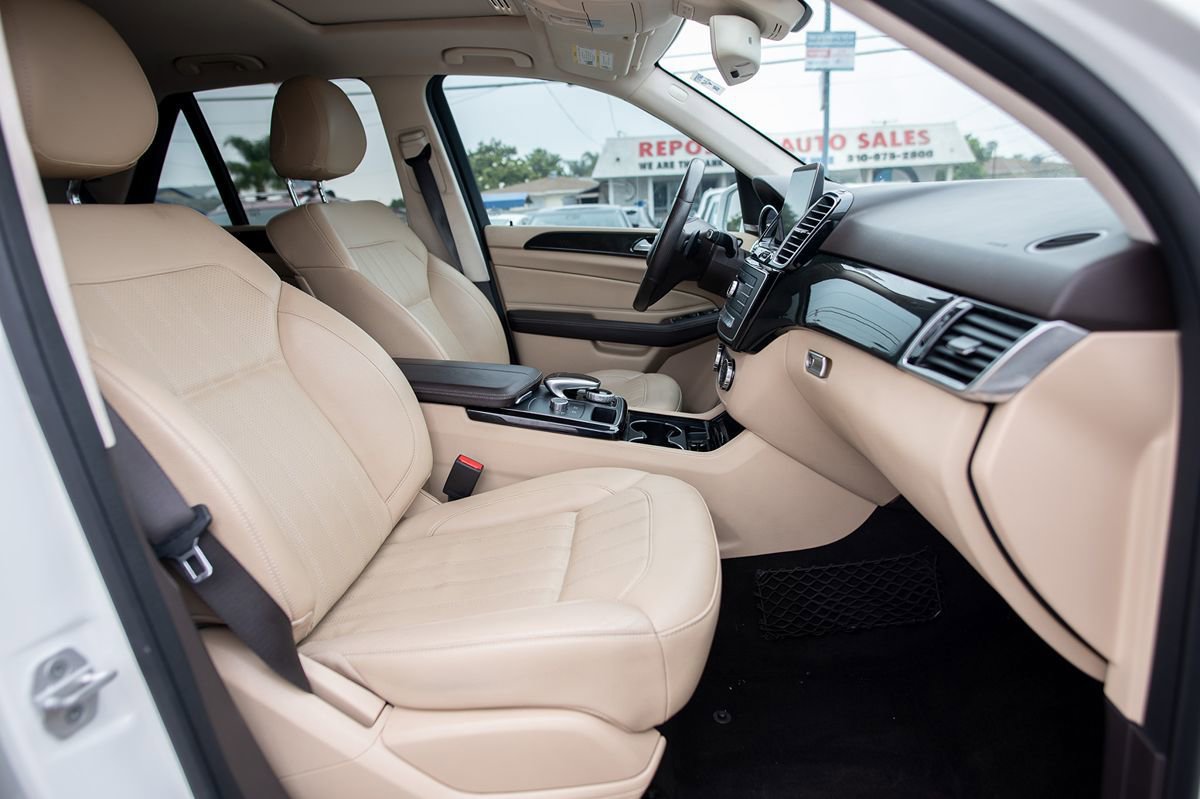 Used 2017 Mercedes-Benz GLE 350 w/ Premium 1 Package image 19