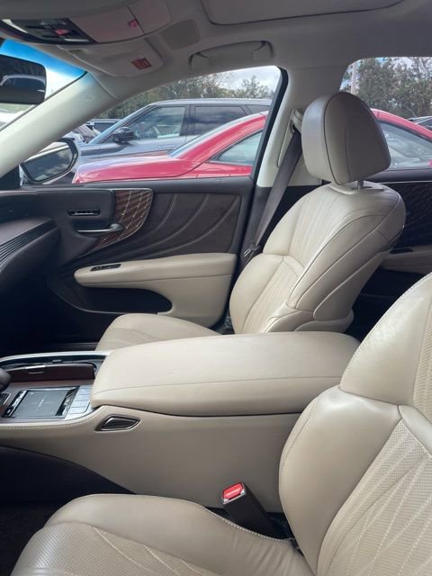Used 2019 Lexus LS 500 image 9