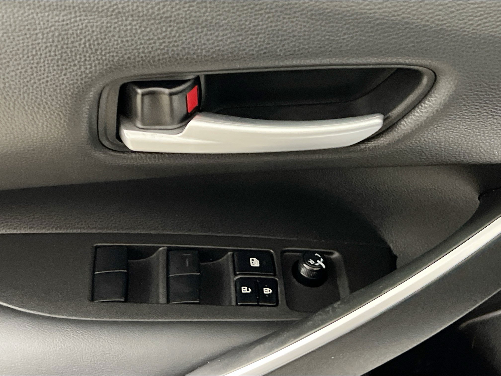 Used 2021 Toyota Corolla SE FWD image 17