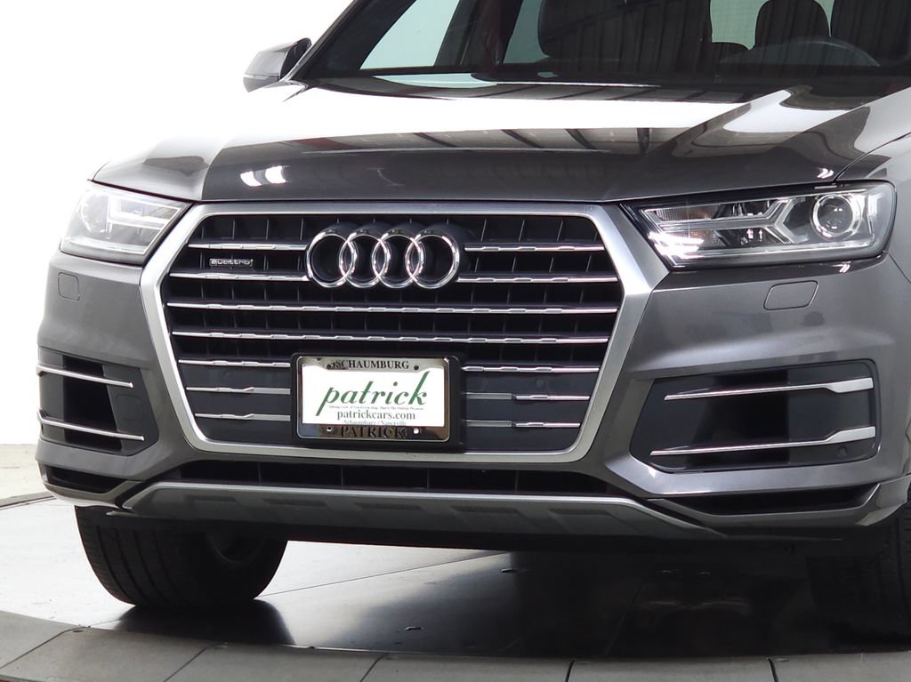 Used 2019 Audi Q7 3.0T Premium w/ Convenience Package AWD/4WD image 3