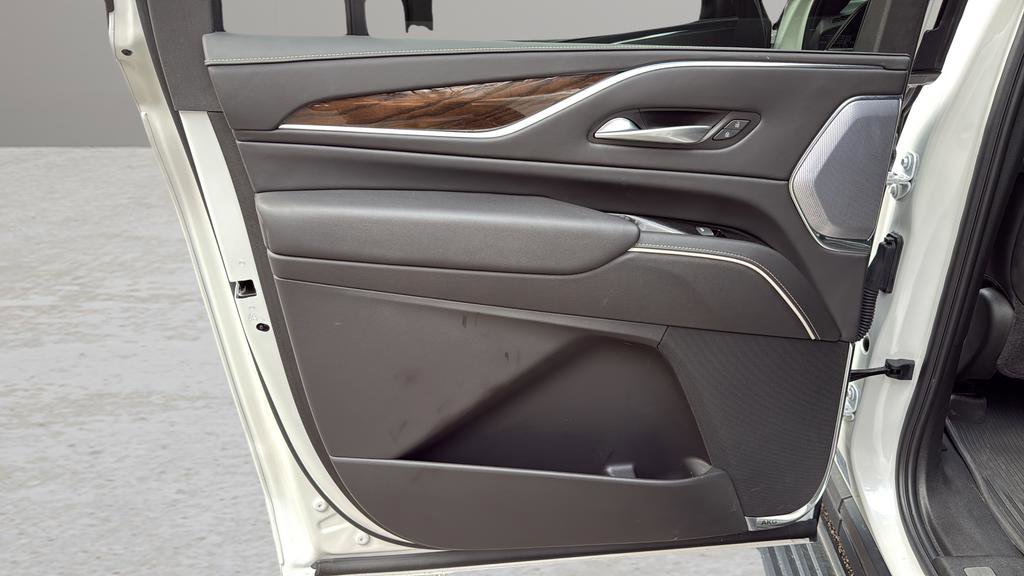 Certified 2024 Cadillac Escalade ESV Sport Platinum w/ LPO, ONYX Package AWD/4WD image 22