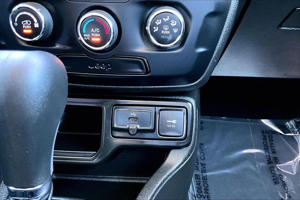 Used 2020 Jeep Renegade Sport image 12