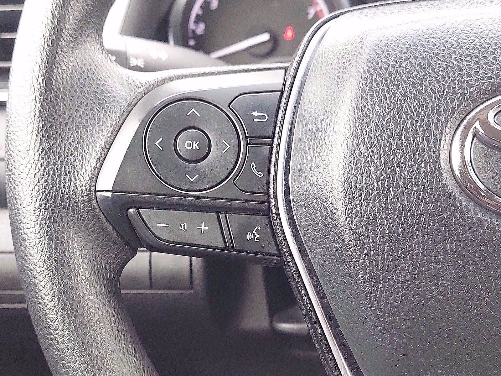 Certified 2019 Toyota Camry LE image 20