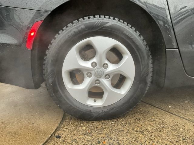 Used 2017 Chrysler Pacifica Touring-L Plus image 26