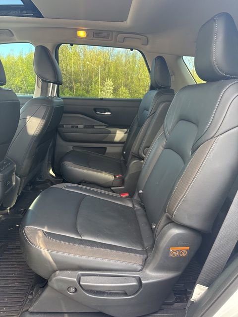 Certified 2023 Nissan Pathfinder SL w/ SL Premium Package AWD/4WD image 10