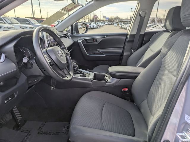 Used 2023 Toyota RAV4 LE image 25