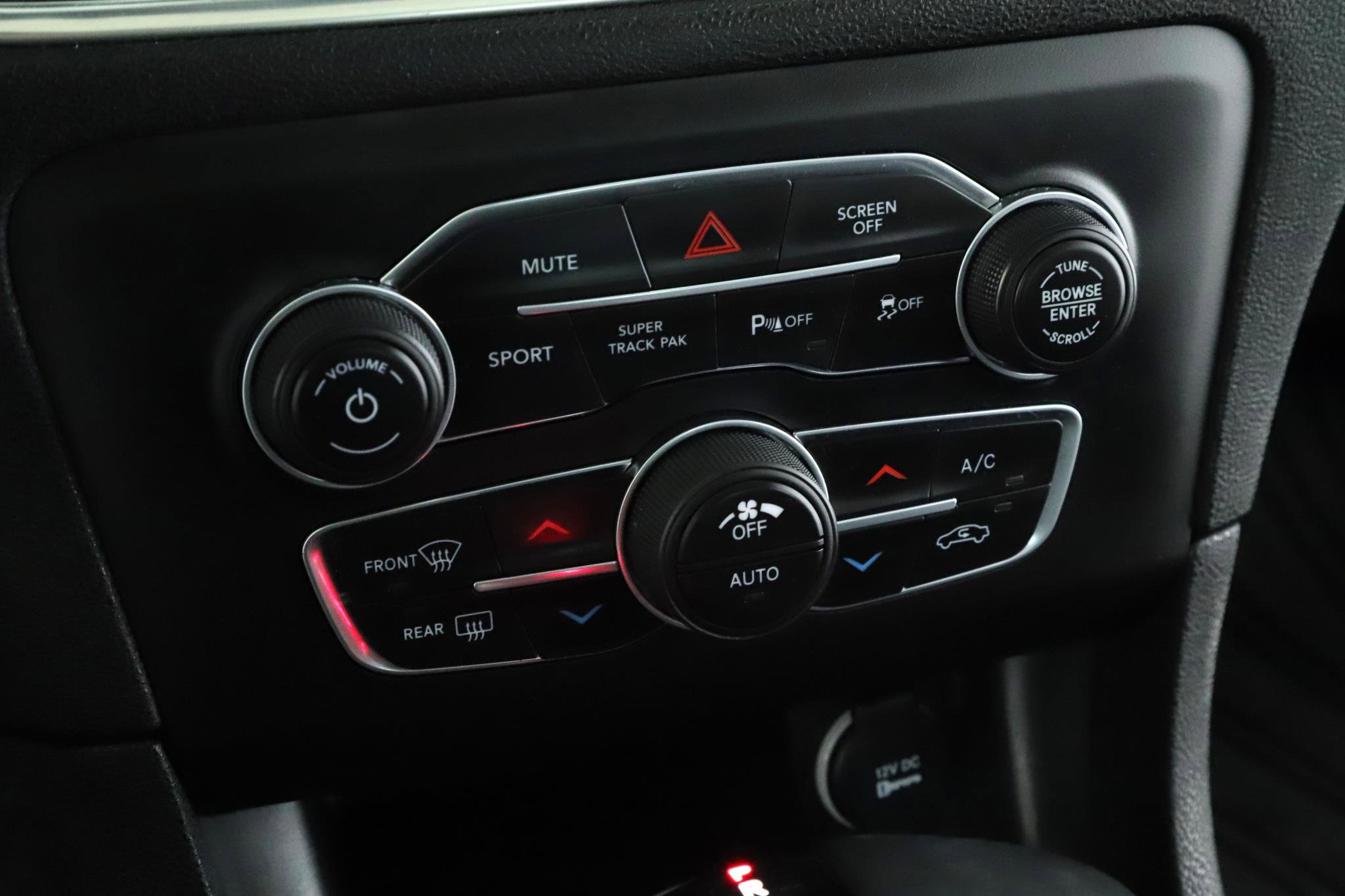 Used 2018 Dodge Charger GT image 15