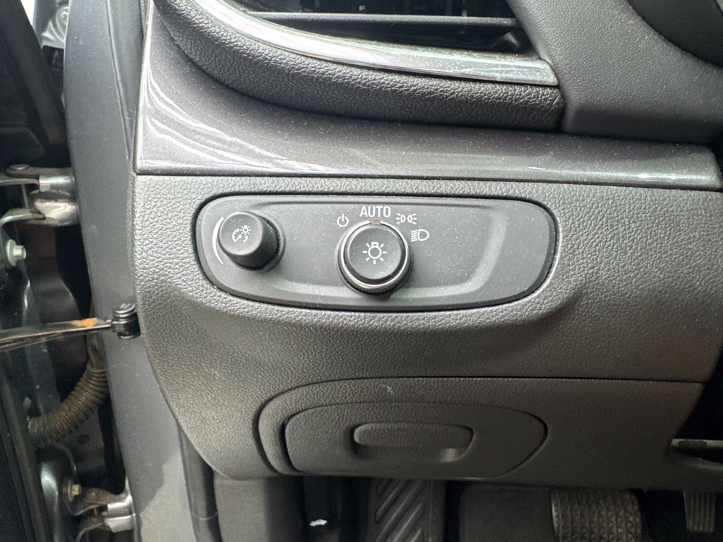 Used 2019 Buick Encore Preferred FWD image 19