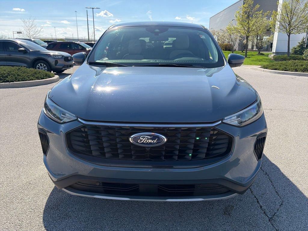 Used 2023 Ford Escape Active w/ Tech Pack #2 image 2