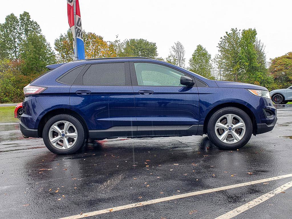 Used 2016 Ford Edge SE image 4