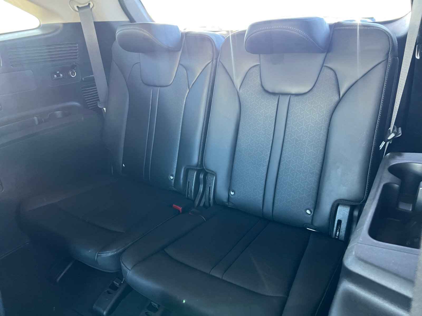 Used 2024 Kia Sorento EX image 12