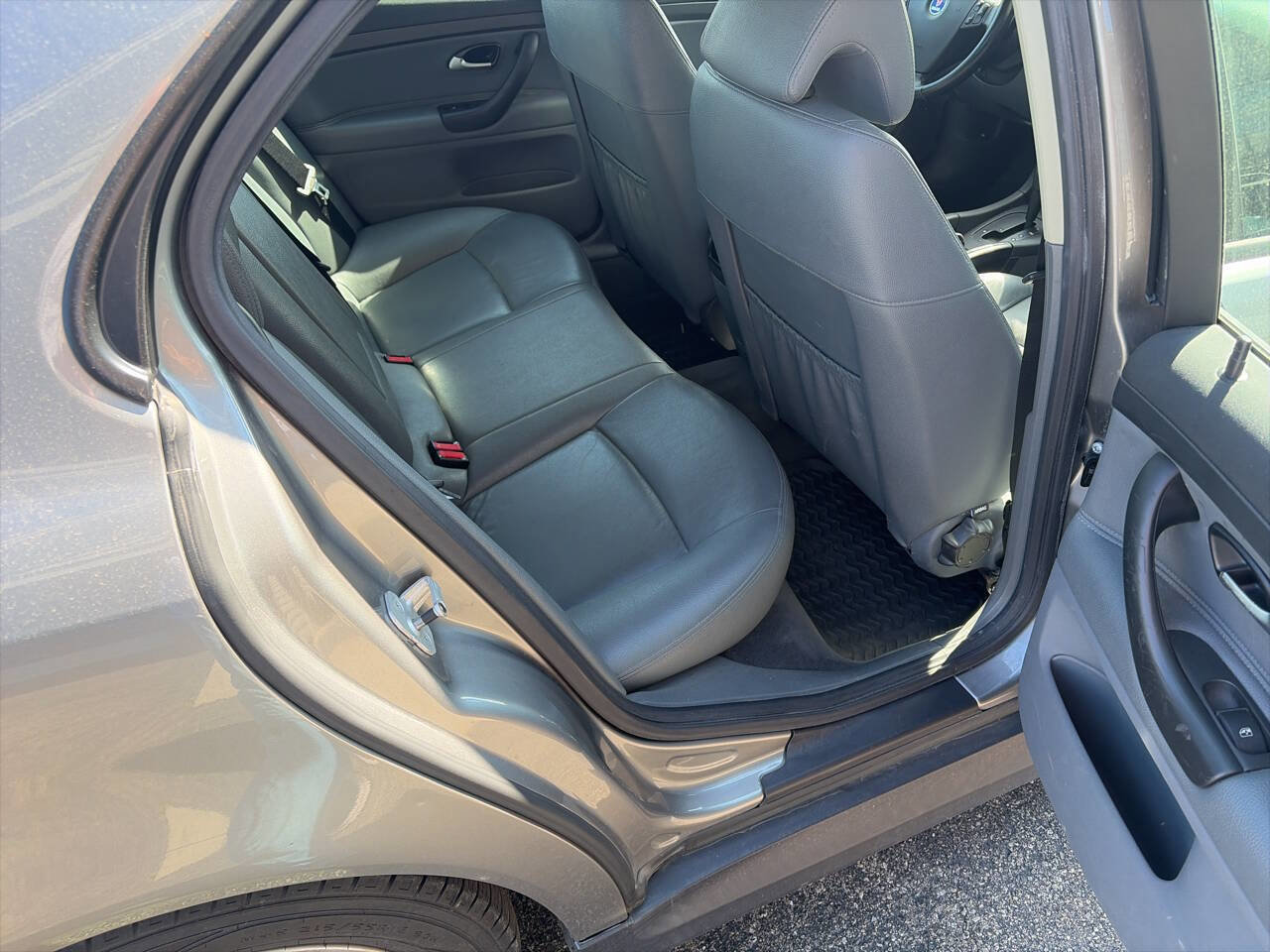 Used 2005 Saab 9-3 Linear image 3