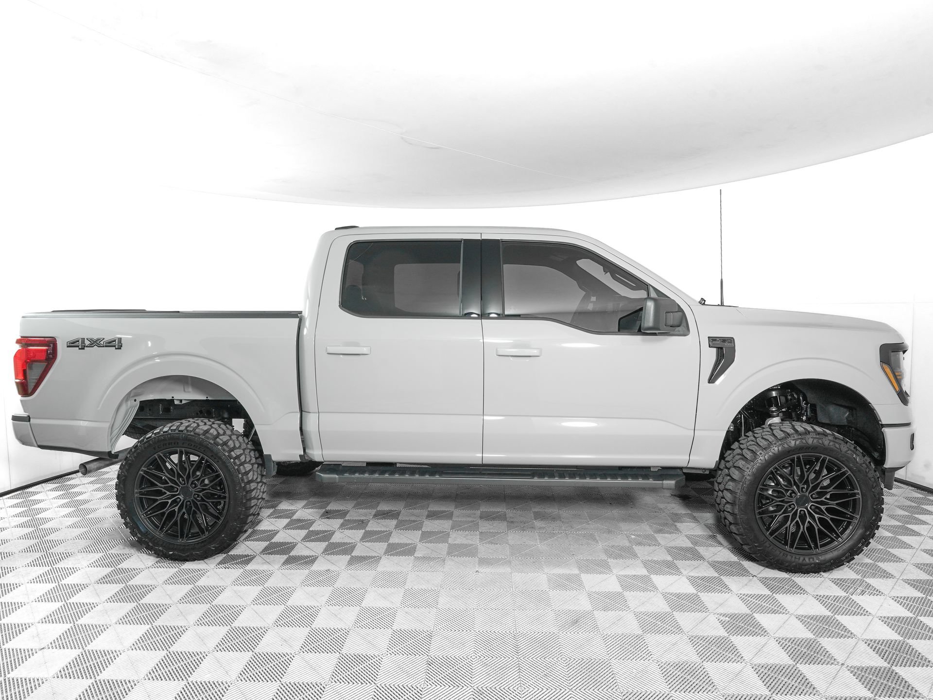 Used 2026 Ford F150 XLT AWD/4WD image 3