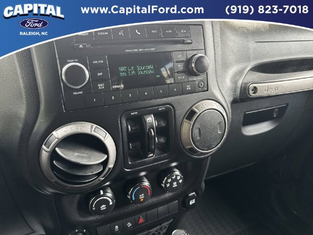 Used 2015 Jeep Wrangler Unlimited Sport w/ Quick Order Package 24S AWD/4WD image 26