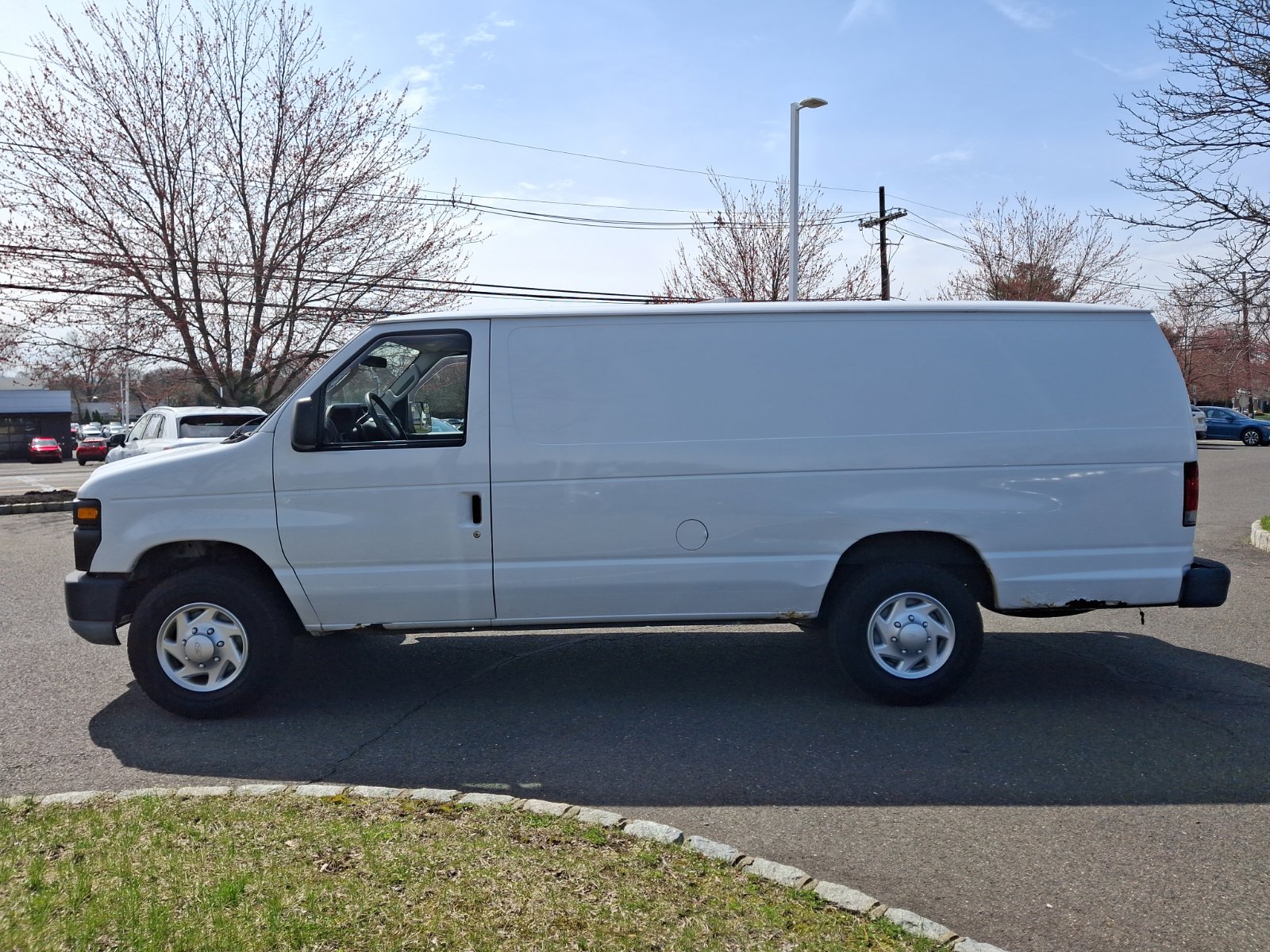 Used 2011 Ford E-250 and Econoline 250 Extended w/ Commercial Cargo Van Pkg image 4