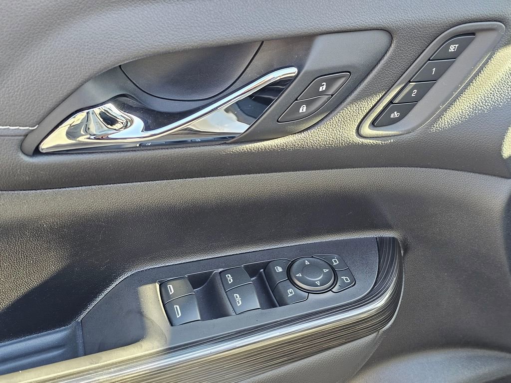 Used 2021 GMC Acadia SLT w/ Technology Package AWD/4WD image 25