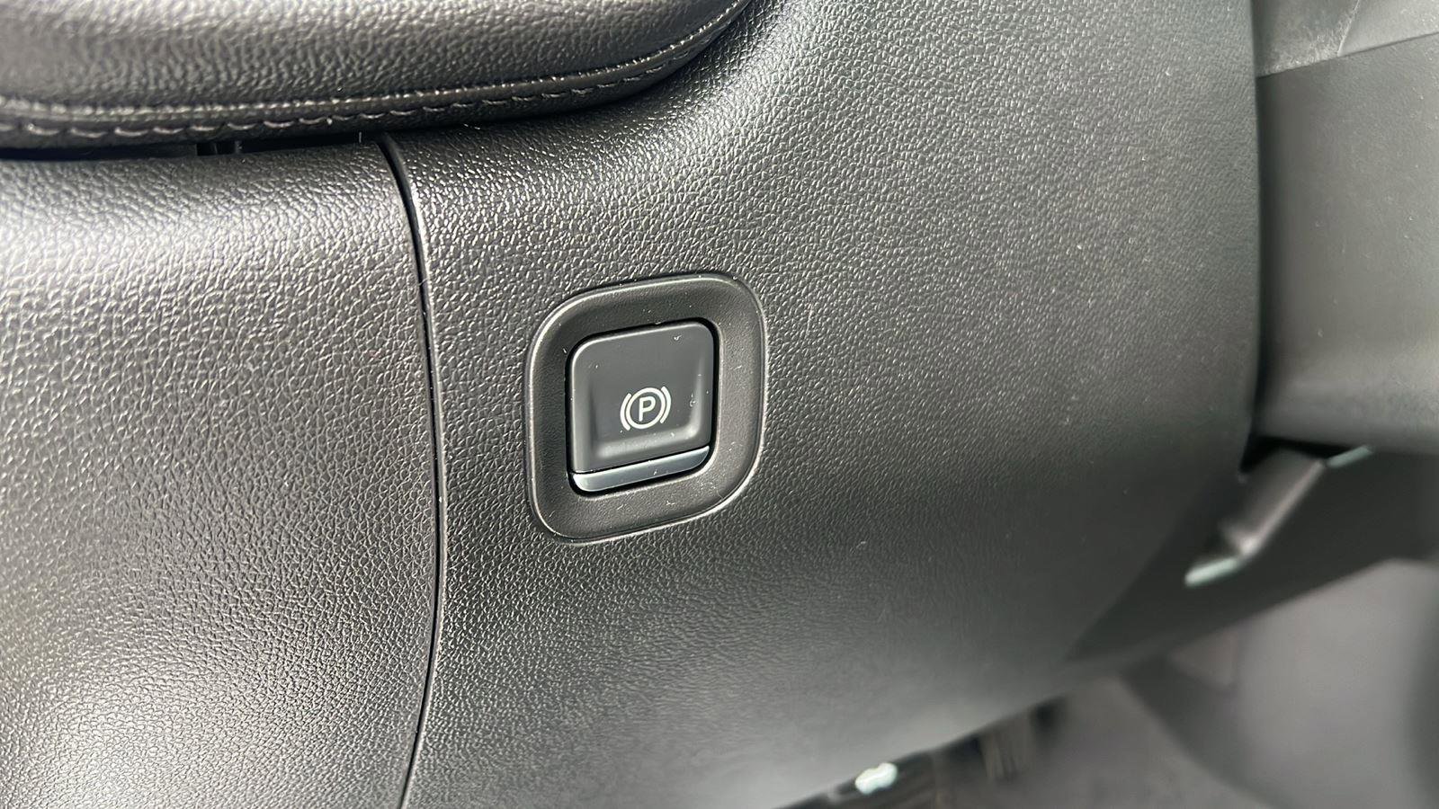 Used 2020 GMC Sierra 1500 SLT w/ SLT Premium Package image 13