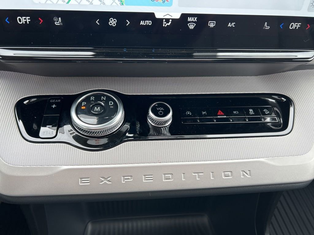 New 2025 Ford Expedition Active AWD/4WD image 24