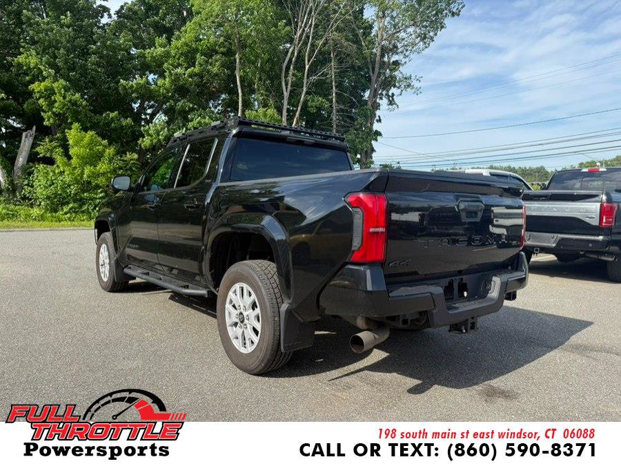 Used 2025 Toyota Tacoma SR5 AWD/4WD image 7