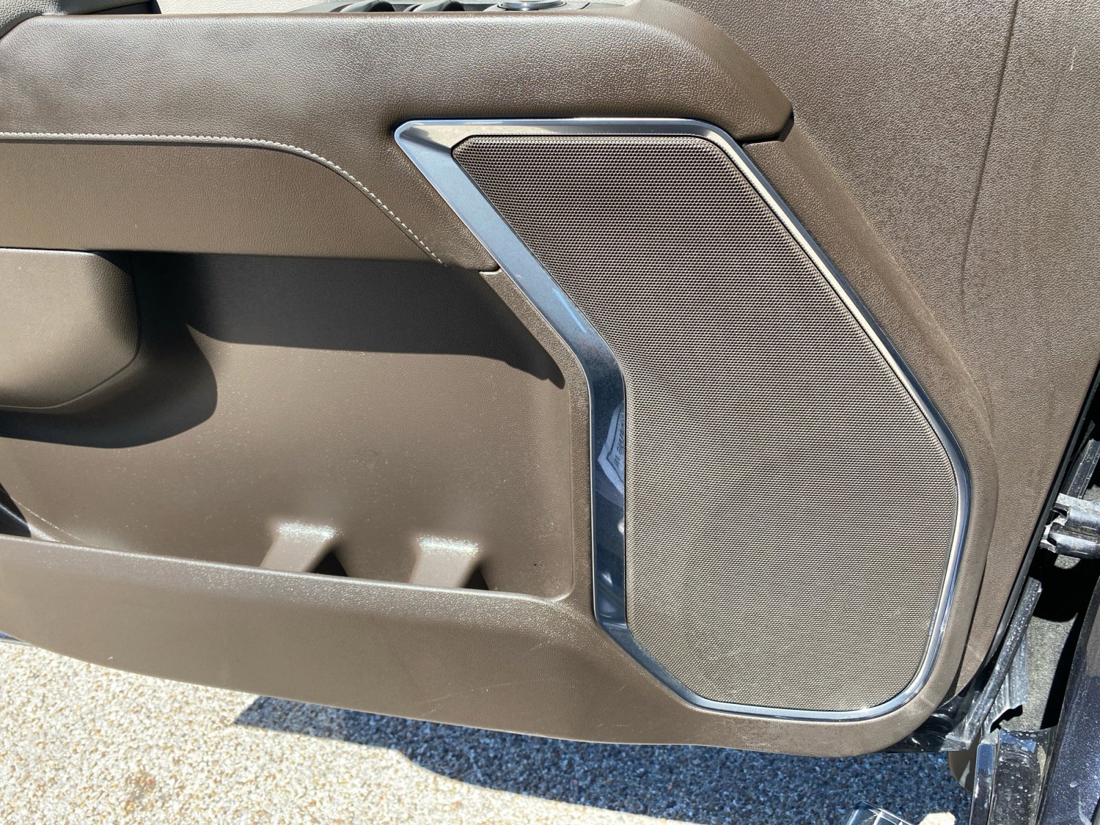 Used 2024 Chevrolet Silverado 1500 LT image 28