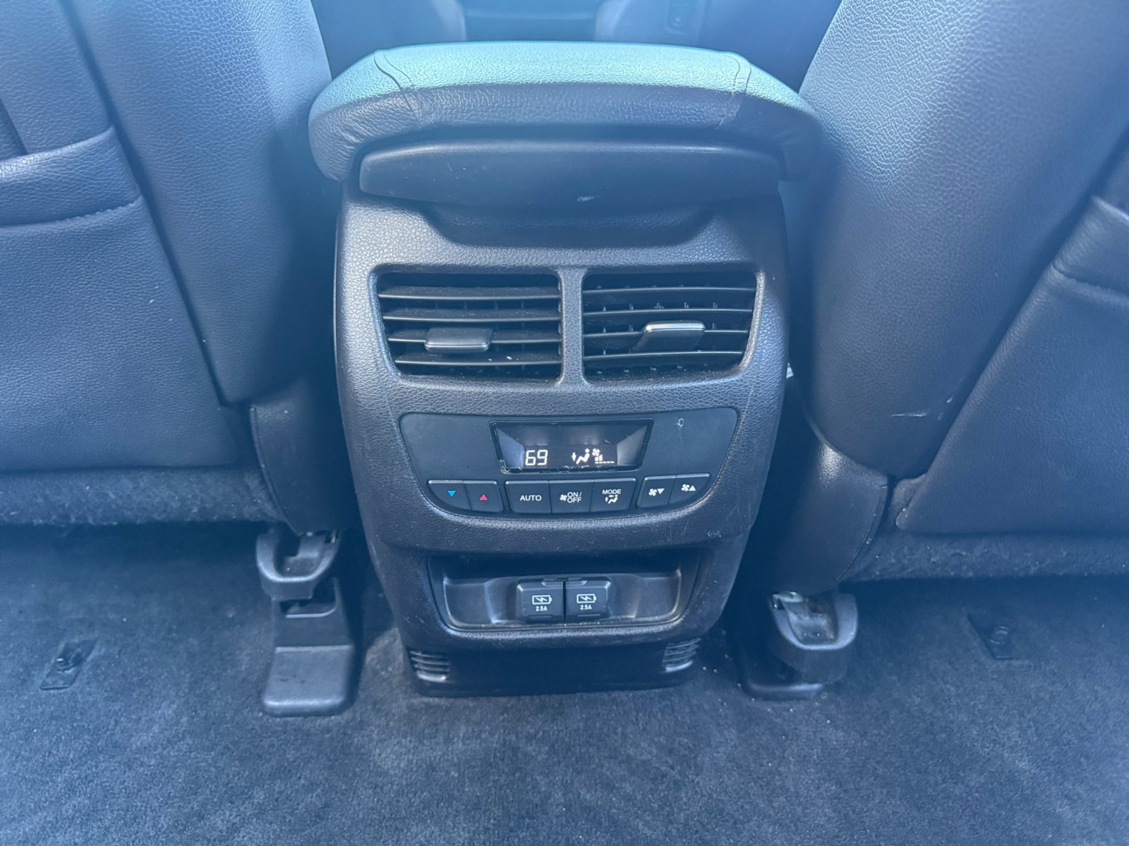 Used 2017 Acura MDX FWD image 32