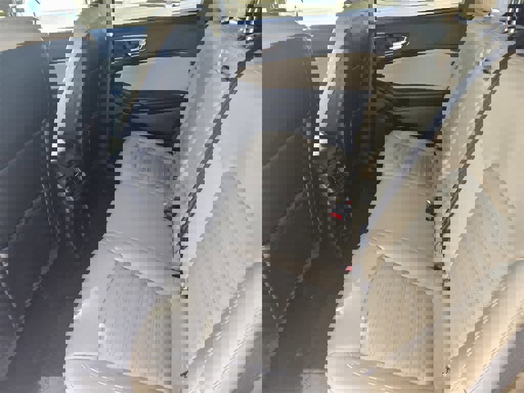 Used 2024 Ford Edge SEL image 13