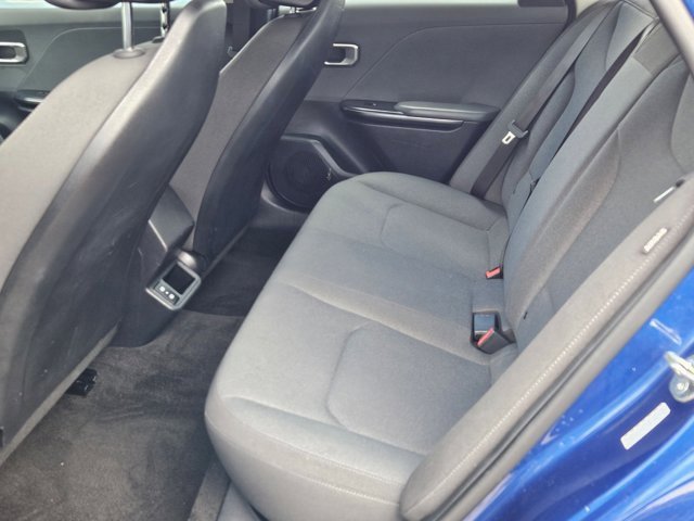 Used 2025 Kia K4 LXS image 28