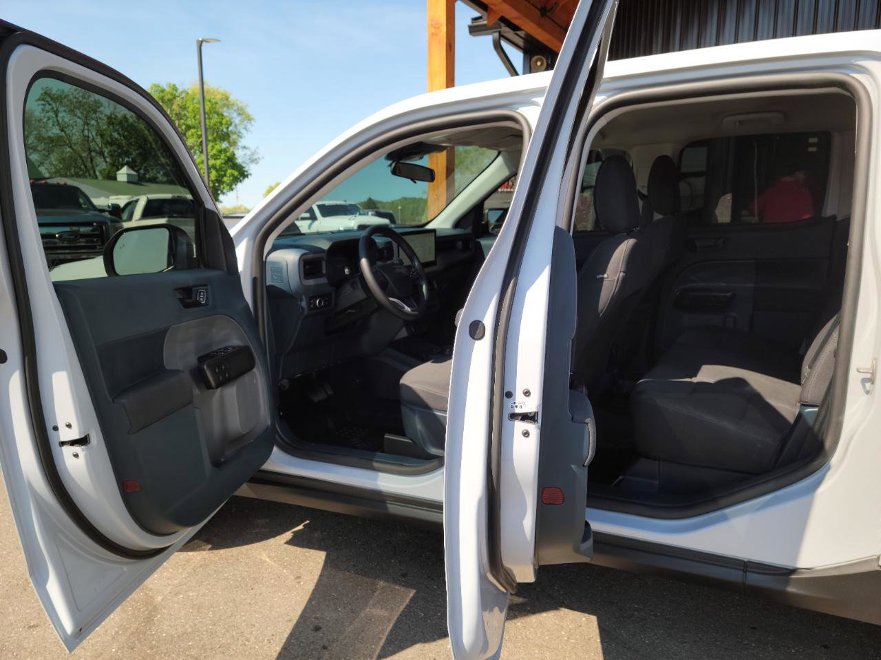 Used 2025 Ford Maverick XL FWD image 7