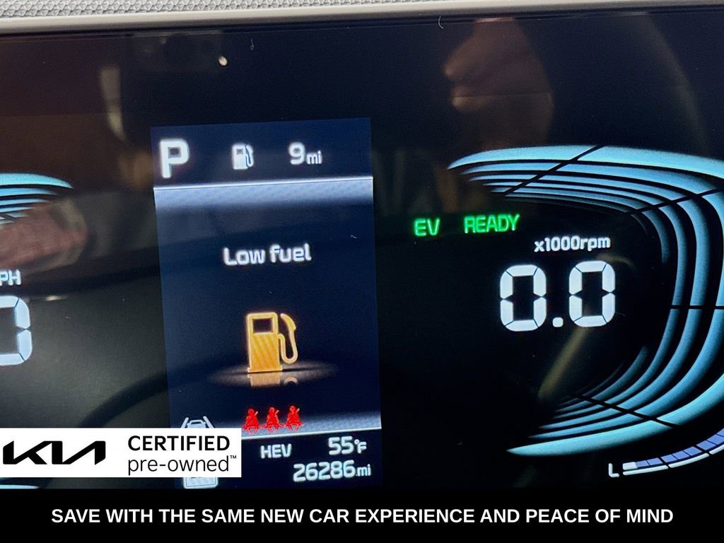 Certified 2025 Kia Niro LX image 14
