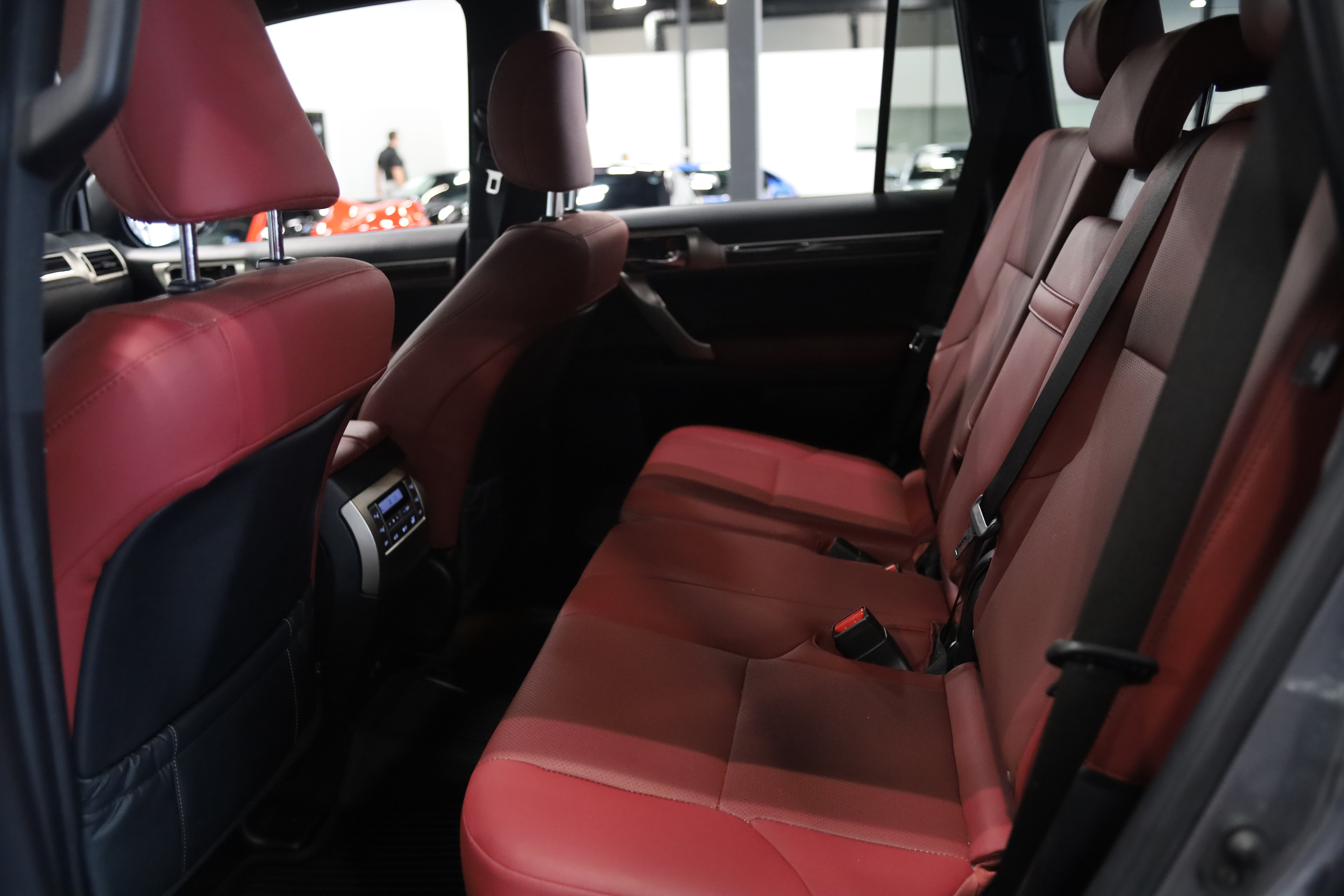 Used 2021 Lexus GX 460 Premium w/ Premium Package AWD/4WD image 38