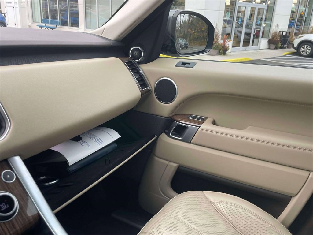 Used 2016 Land Rover Range Rover Sport HSE image 34